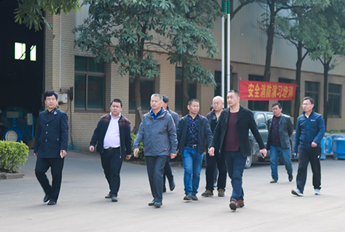 2017年12月23日 中国水务青岛公司领导莅临我司调研